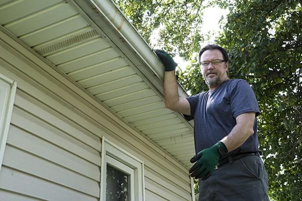 employees at Hilliard Gutter Cleaning